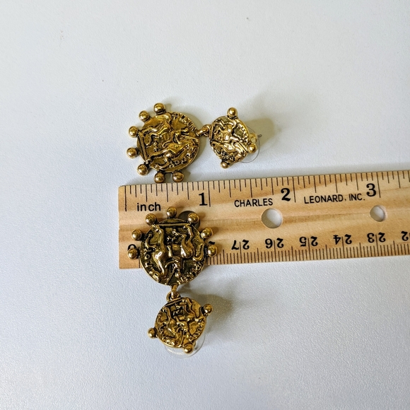 Gold Retro Style Coin Dangle Earrings - Picture 8 of 9